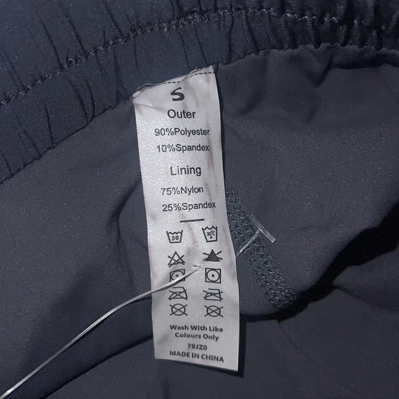 Halara Mid Rise Drawstring Contrast Mesh 2-in-1 Flowy Running Shorts 3' |NEW/NWT - Picture 9 of 11